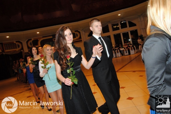 Zobacz jak bawili się maturzyści w Skępem - fotoreportaż