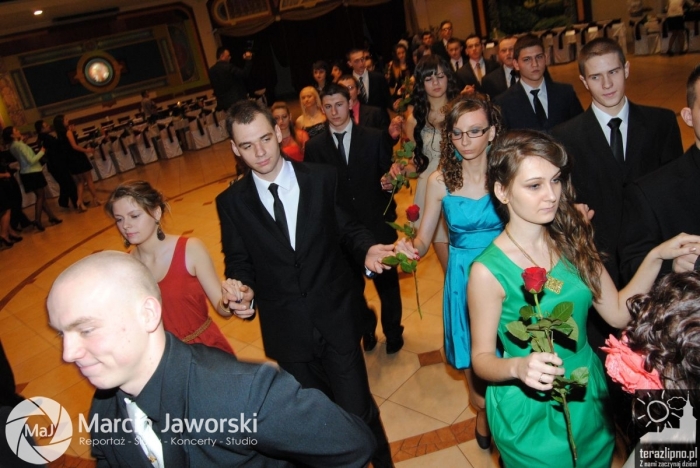 Zobacz jak bawili się maturzyści w Skępem - fotoreportaż