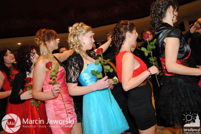 Zobacz jak bawili się maturzyści w Skępem - fotoreportaż