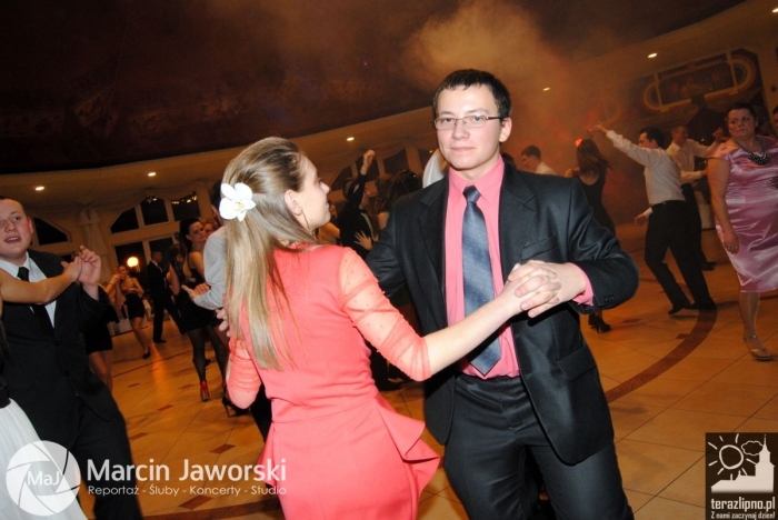 Zobacz jak bawili się maturzyści w Skępem - fotoreportaż