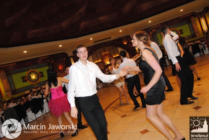 Zobacz jak bawili się maturzyści w Skępem - fotoreportaż