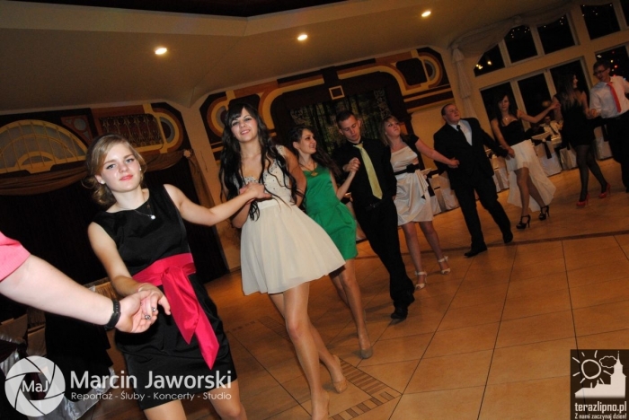 Zobacz jak bawili się maturzyści w Skępem - fotoreportaż