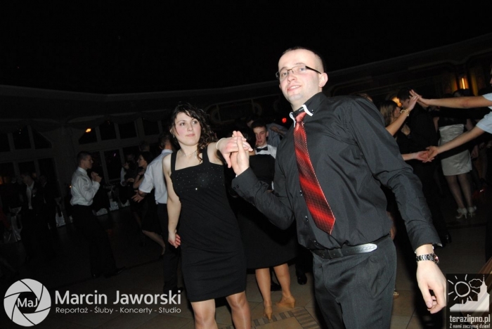 Zobacz jak bawili się maturzyści w Skępem - fotoreportaż