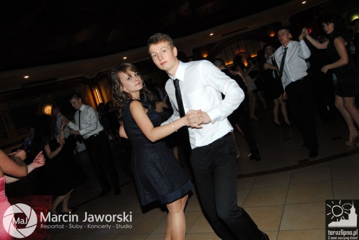 Zobacz jak bawili się maturzyści w Skępem - fotoreportaż