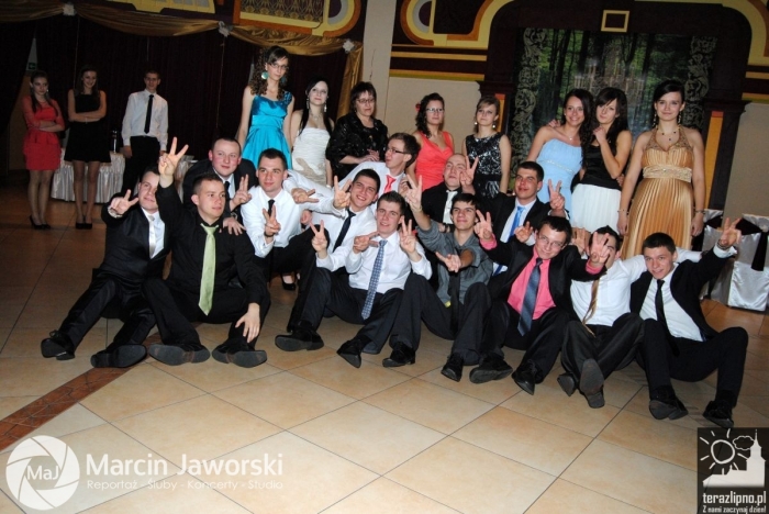 Zobacz jak bawili się maturzyści w Skępem - fotoreportaż