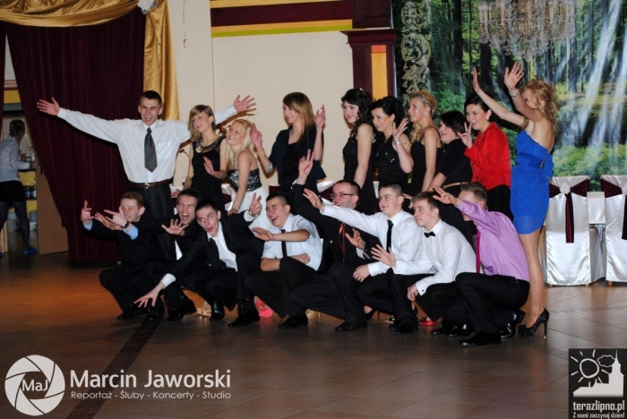 Zobacz jak bawili się maturzyści w Skępem - fotoreportaż