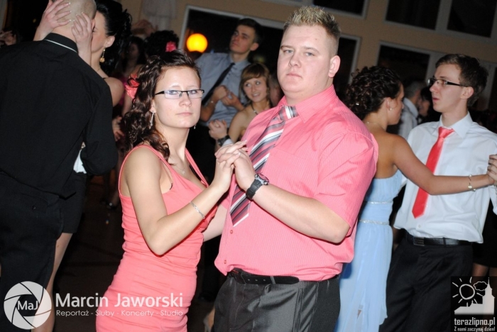 Zobacz jak bawili się maturzyści w Skępem - fotoreportaż