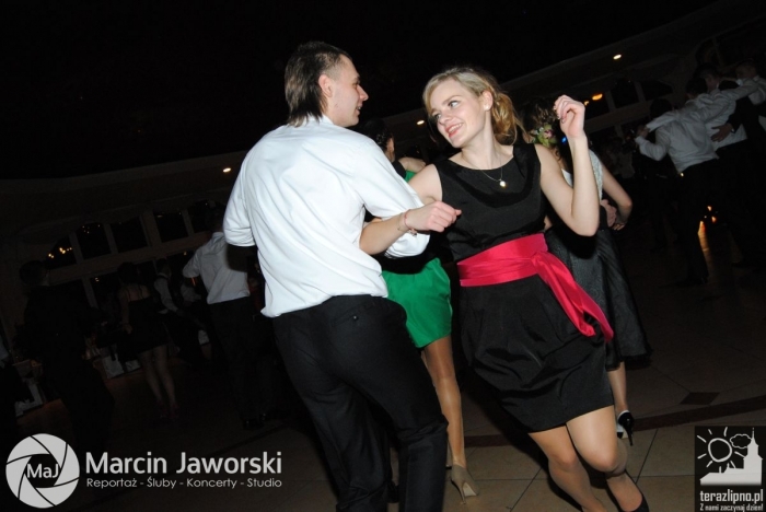 Zobacz jak bawili się maturzyści w Skępem - fotoreportaż