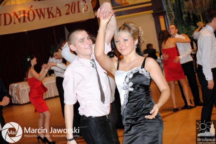 Ostatni bal przed maturą - studniówka ZST - fotoreportaż