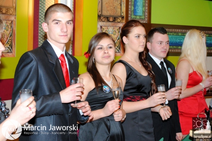 Ostatni bal przed maturą - studniówka ZST - fotoreportaż