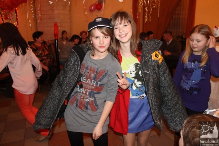 Bal maskowy z funkcjonariuszami - fotoreportaż