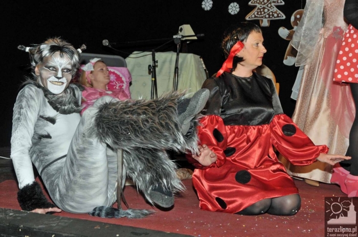 Nauczyciele trójki zagrali dla Ewy - fotoreportaż