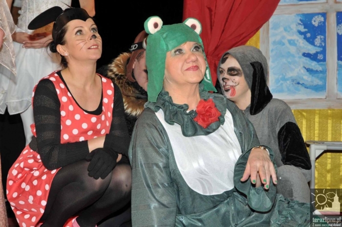 Nauczyciele trójki zagrali dla Ewy - fotoreportaż