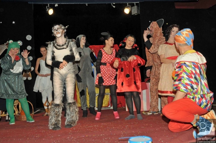 Nauczyciele trójki zagrali dla Ewy - fotoreportaż