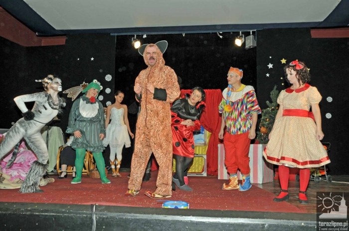 Nauczyciele trójki zagrali dla Ewy - fotoreportaż