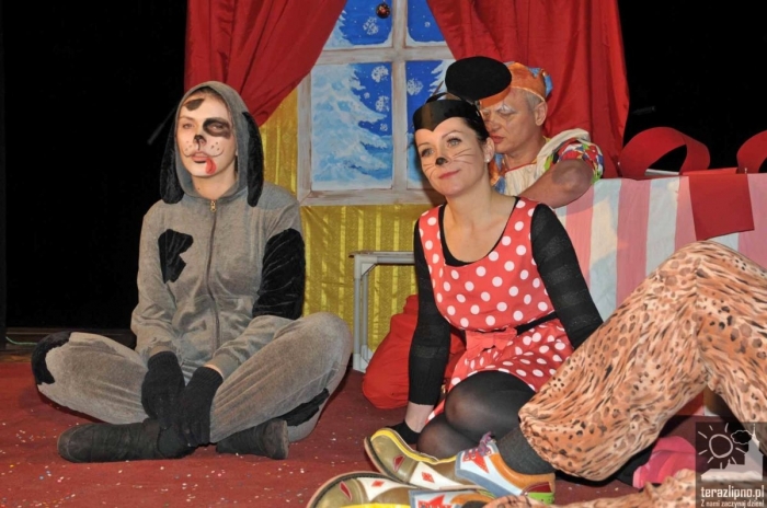 Nauczyciele trójki zagrali dla Ewy - fotoreportaż