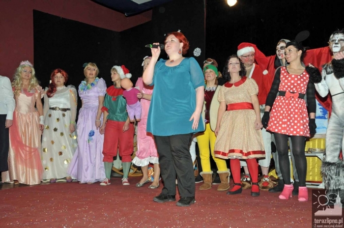 Nauczyciele trójki zagrali dla Ewy - fotoreportaż