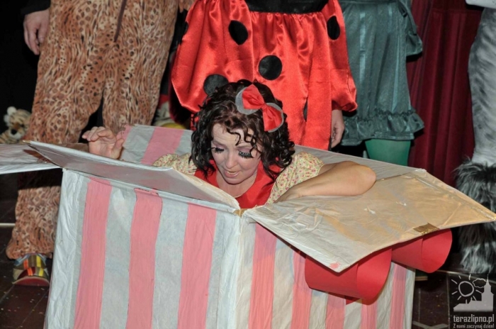 Nauczyciele trójki zagrali dla Ewy - fotoreportaż