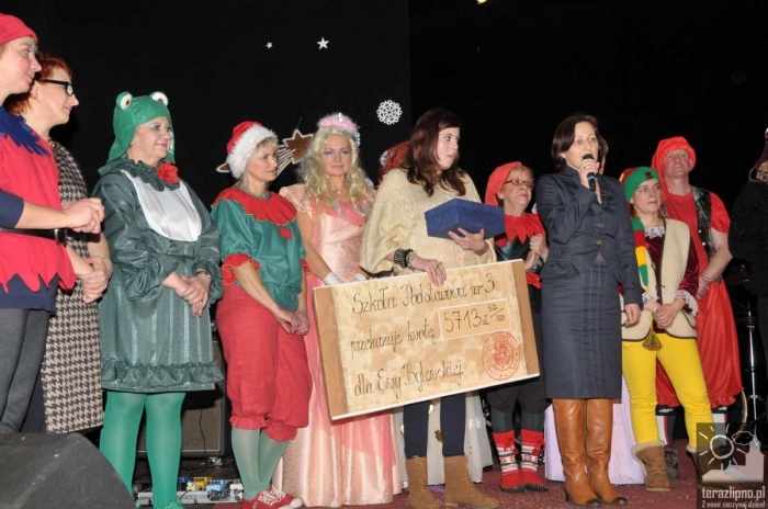 Nauczyciele trójki zagrali dla Ewy - fotoreportaż