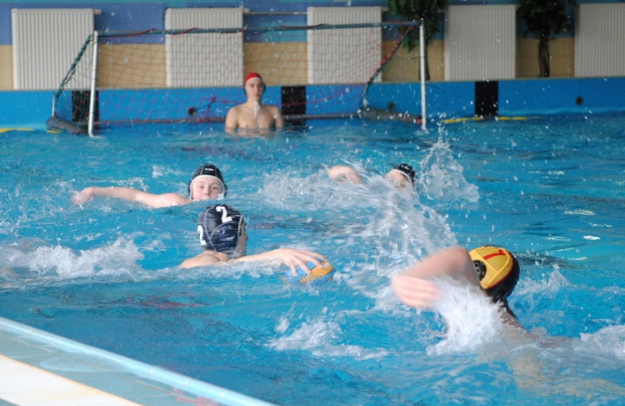 Turniej piłki wodnej. Dwie wygrane naszych - fotoreportaż