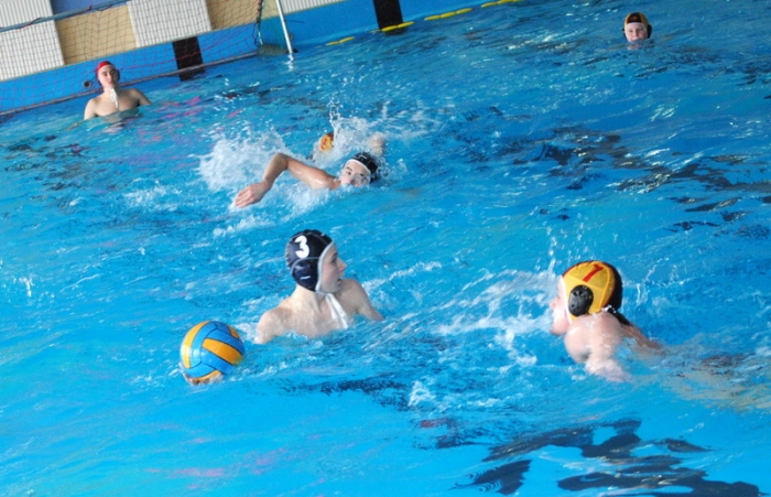 Turniej piłki wodnej. Dwie wygrane naszych - fotoreportaż