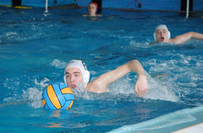 Turniej piłki wodnej. Dwie wygrane naszych - fotoreportaż