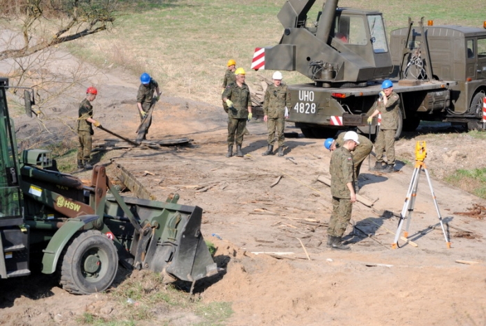 Rozpoczęto remont mostu [zdjęcia] - fotoreportaż