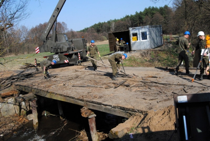 Rozpoczęto remont mostu [zdjęcia] - fotoreportaż