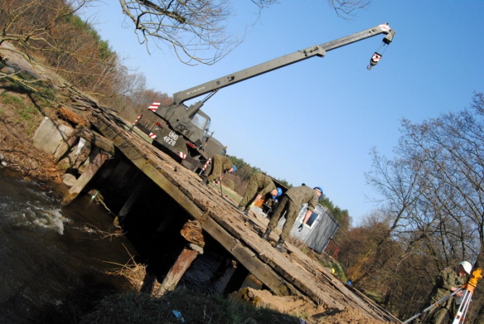 Rozpoczęto remont mostu [zdjęcia] - fotoreportaż