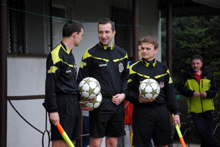 Zostawili na boisku serce i zdobyli wyjazdowe trzy punkty! - fotoreportaż
