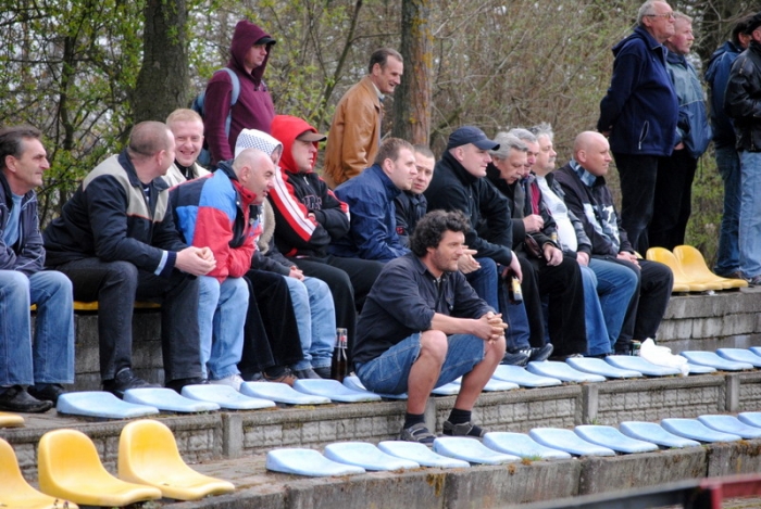 Zostawili na boisku serce i zdobyli wyjazdowe trzy punkty! - fotoreportaż