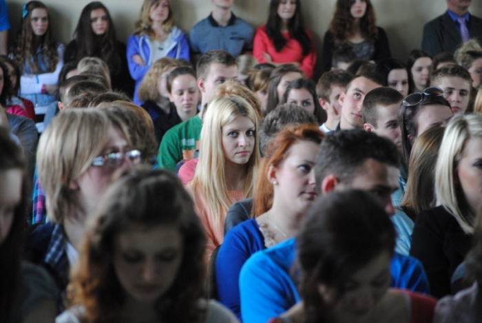 Prezydent spotkał się z uczniami. Zwiedził również szpital - fotoreportaż