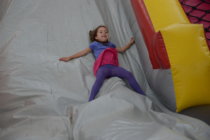 Piknik rodzinny na osiedlu kwiatów - fotoreportaż