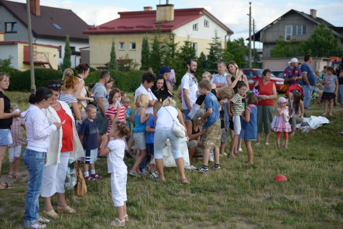 Piknik rodzinny na osiedlu kwiatów - fotoreportaż