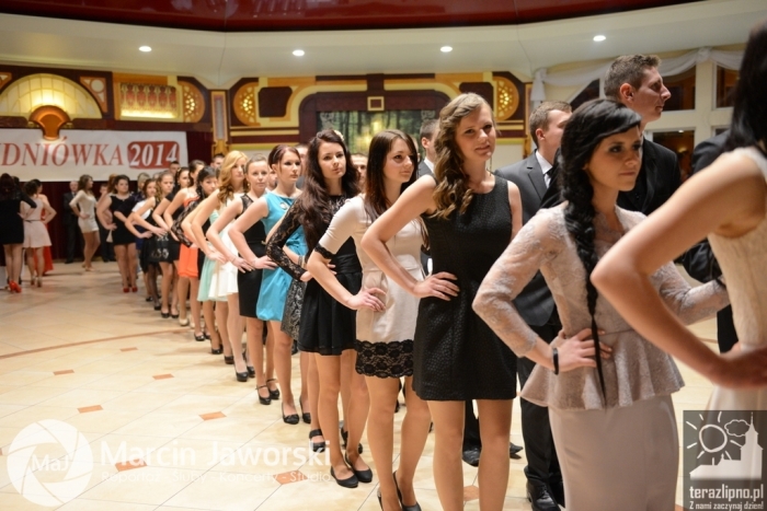 To był bal! Zobacz zdjęcia z studniówki ZST!  - fotoreportaż