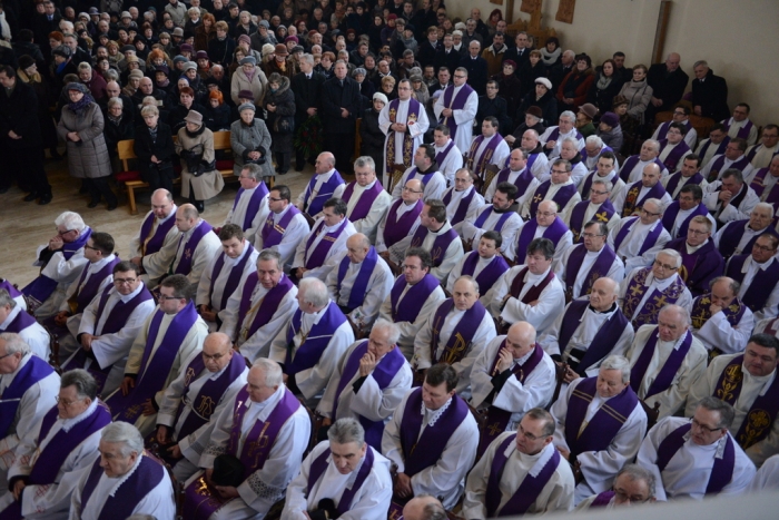 Pożegnaliśmy księdza prałata Stefana Maćczaka - fotoreportaż