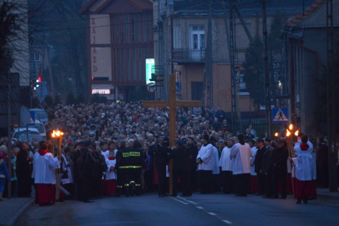Miejska Droga Krzyżowa - fotoreportaż