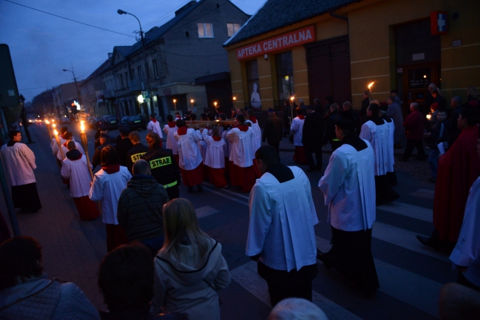 Miejska Droga Krzyżowa - fotoreportaż