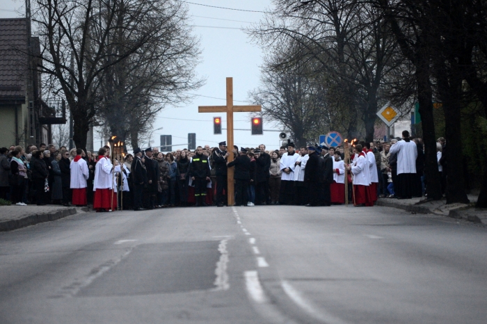 Miejska Droga Krzyżowa - fotoreportaż