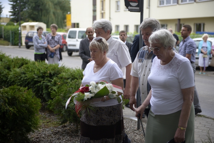 Oddali hołd w godzinę 