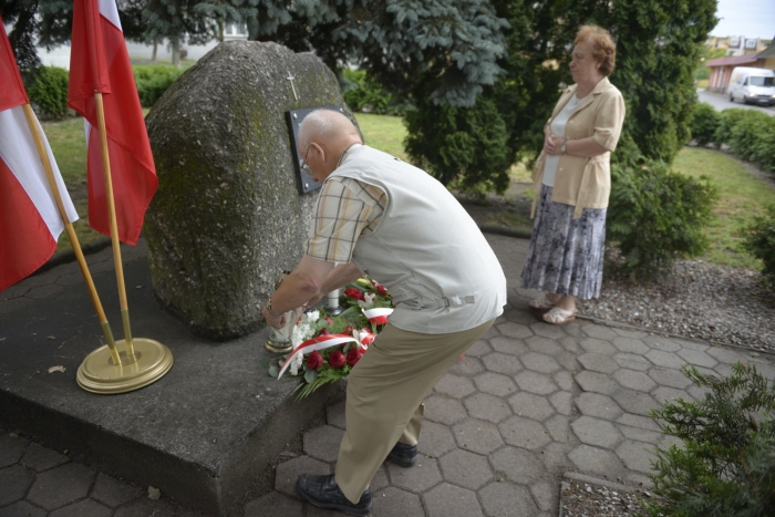 Oddali hołd w godzinę 