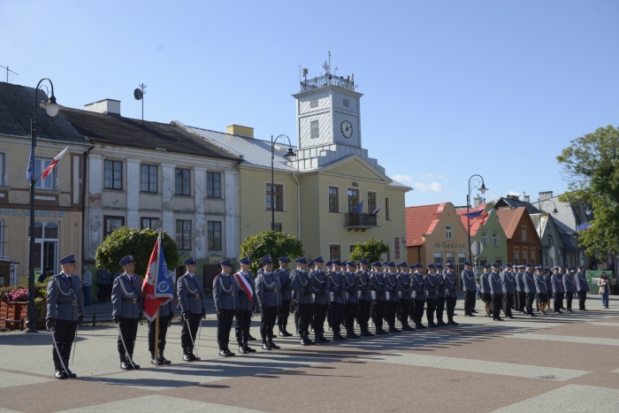 Lipnowska policja z nowym sztandarem - fotoreportaż