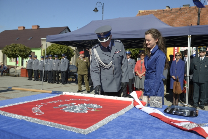 Lipnowska policja z nowym sztandarem - fotoreportaż