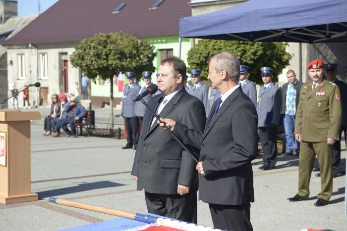 Lipnowska policja z nowym sztandarem - fotoreportaż
