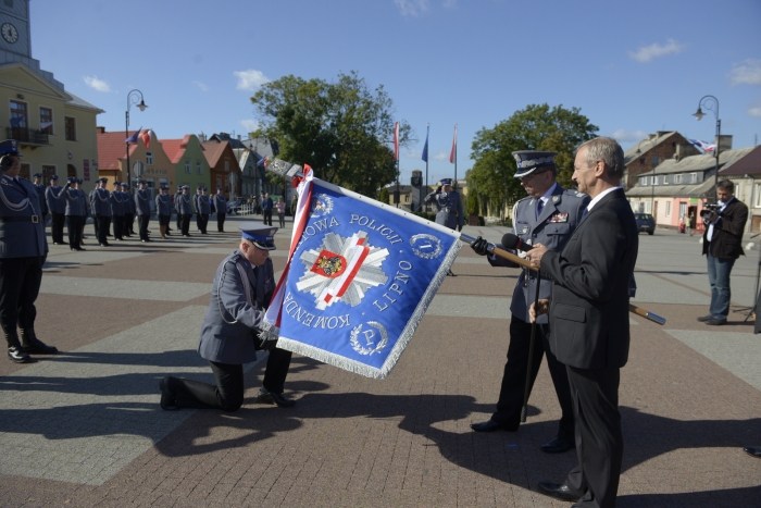 Lipnowska policja z nowym sztandarem - fotoreportaż