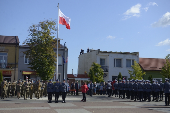 Lipnowska policja z nowym sztandarem - fotoreportaż