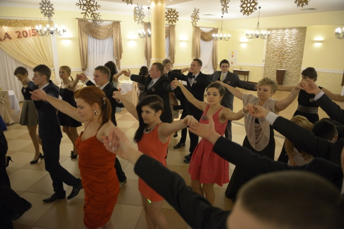 Studniówka ZS w Dobrzyniu nad Wisłą [foto]