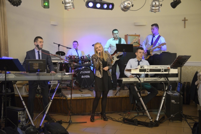 Studniówka ZS w Dobrzyniu nad Wisłą [foto]