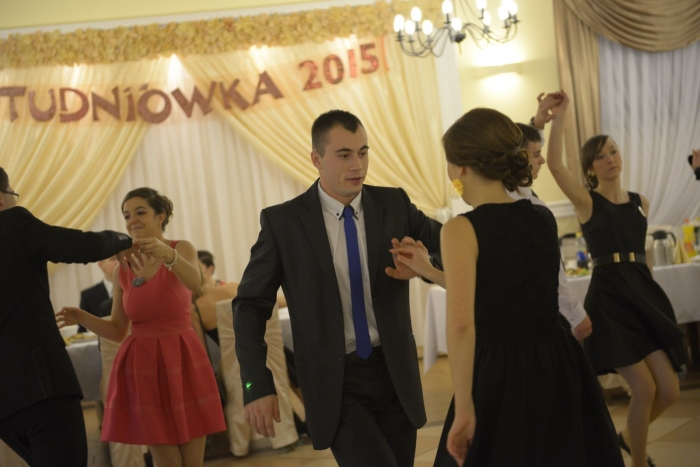 Studniówka ZS w Dobrzyniu nad Wisłą [foto]