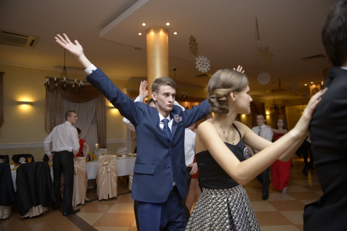 Studniówka ZS w Dobrzyniu nad Wisłą [foto]